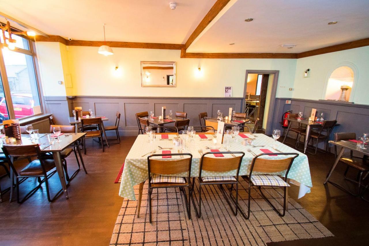Nik The Greek Bed & Breakfast Burry Port Exterior photo